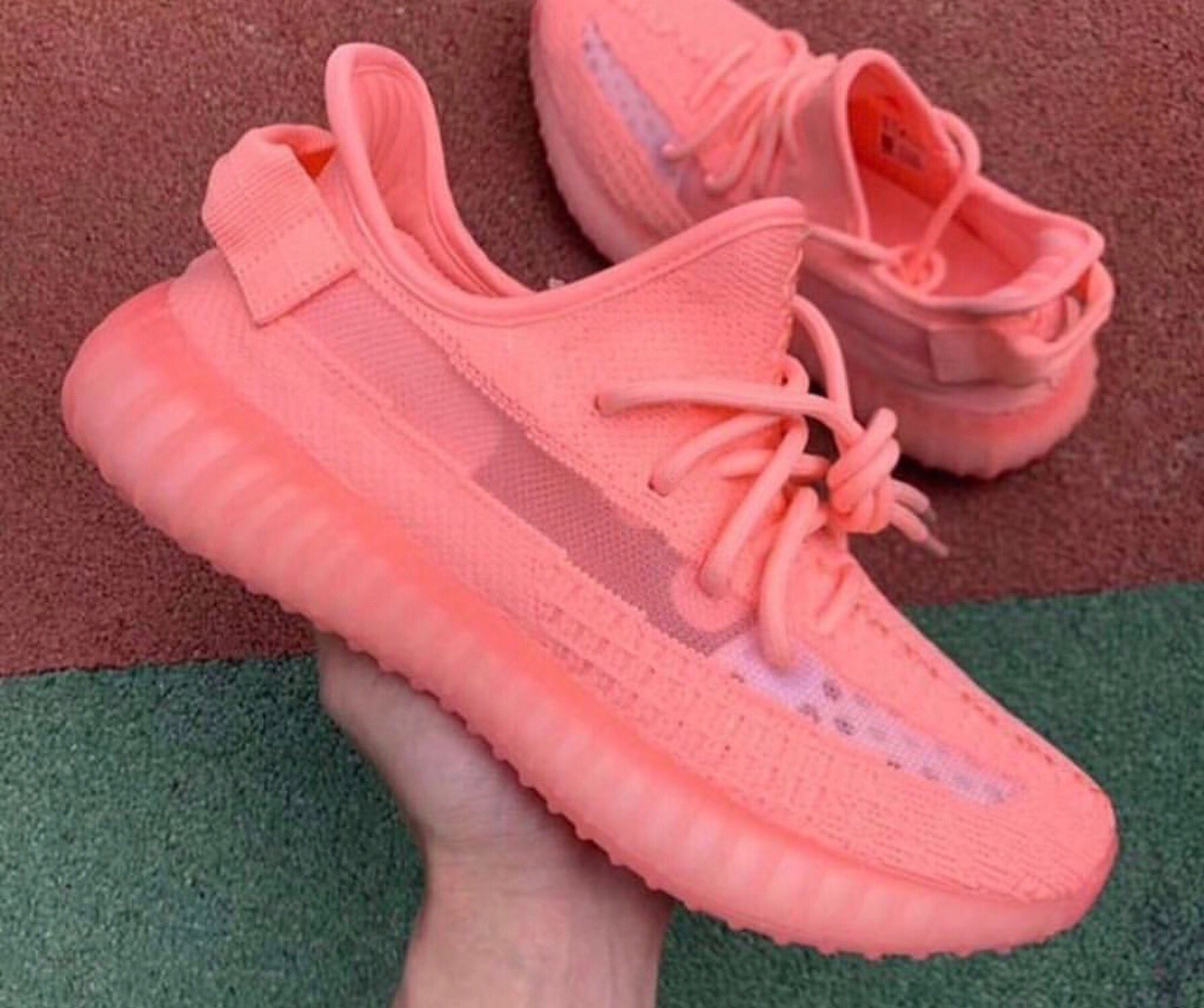 yeezy boost 350 coral