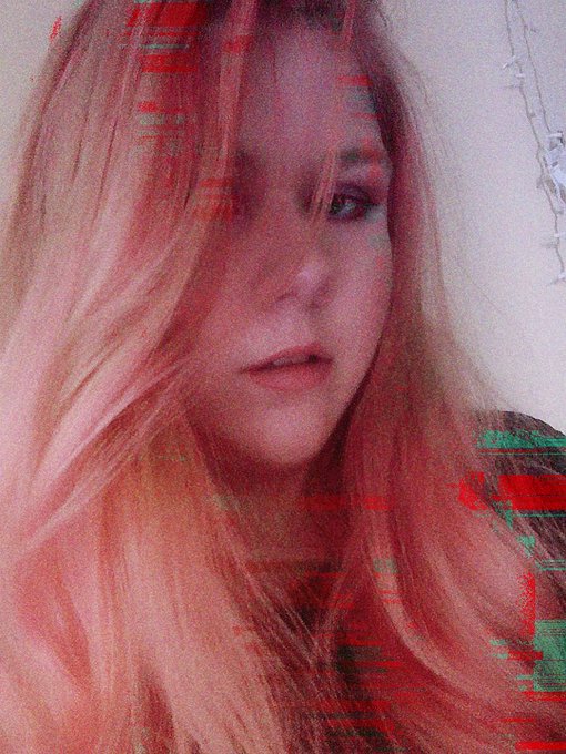 watch my #porn here: 💕https://t.co/7cyO8Jvyrl💕  #selfie#pink hair https://t.co/gBvVpQ06O2<a href="/tag/porn"class="tags">#porn</a>