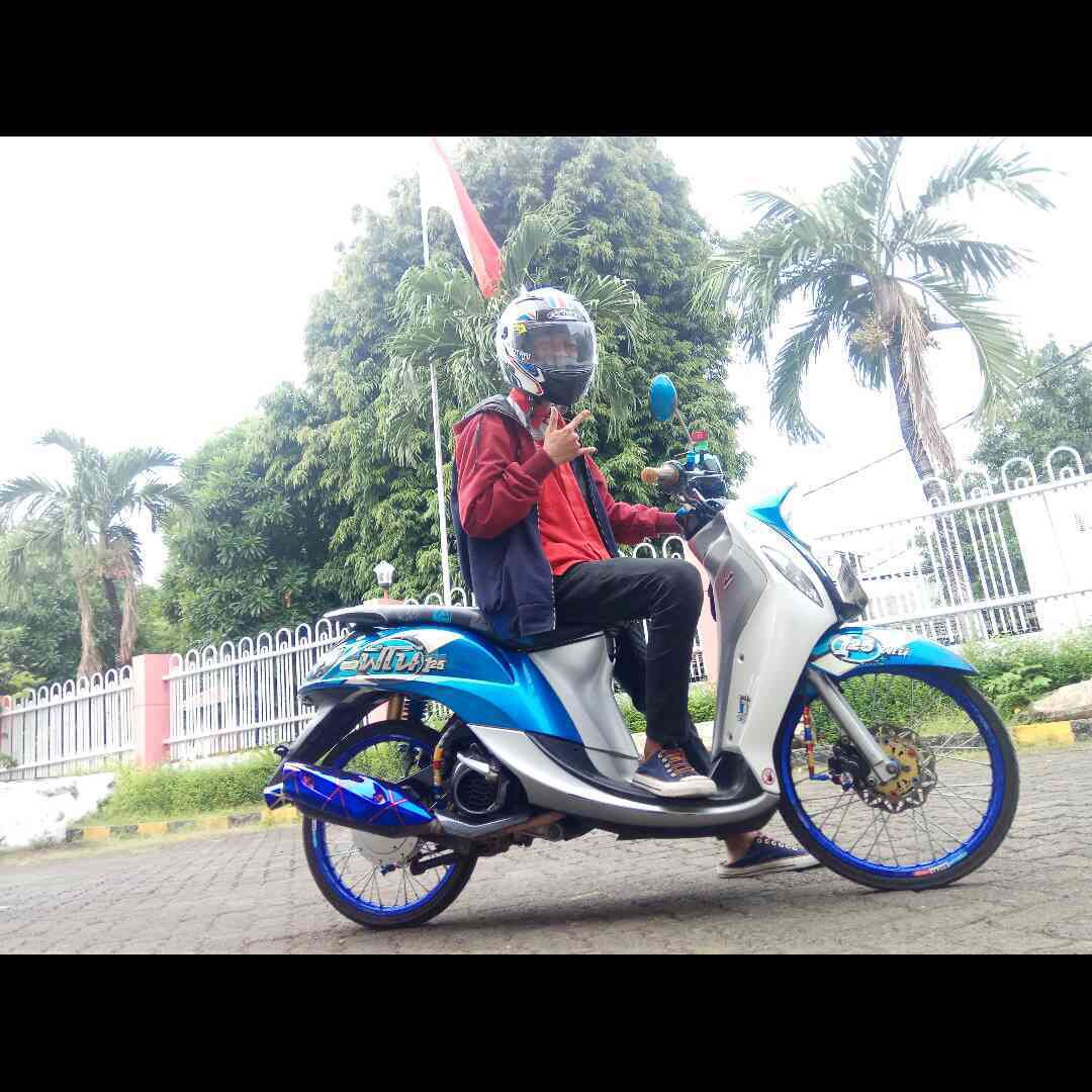 Wow, Amazing! ༺Leͥgeͣnͫd༻ᴳᵒᵈ is broadcasting on Young.Live ,come to join! m.cblive.tv/7509825?packag…