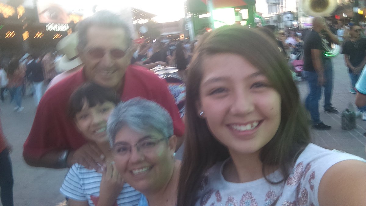 peque_ines's tweet photo. Viva Aguascalientesnnnn https://t.co/evmPkmrQYd