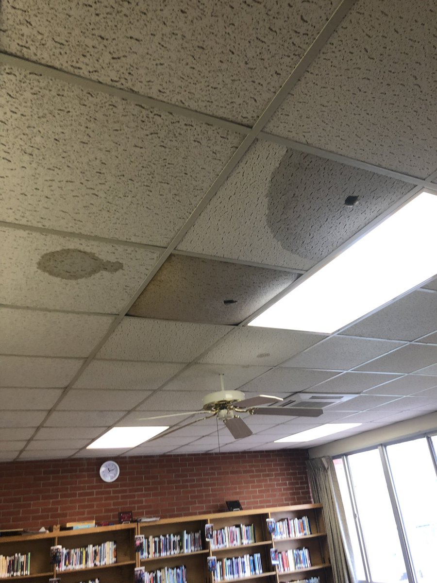 aubrie__5's tweet photo. How are kids suppose to learn in such conditions? We need to do what’s best for our future and these kiddos. https://t.co/Be6IN1YFL3