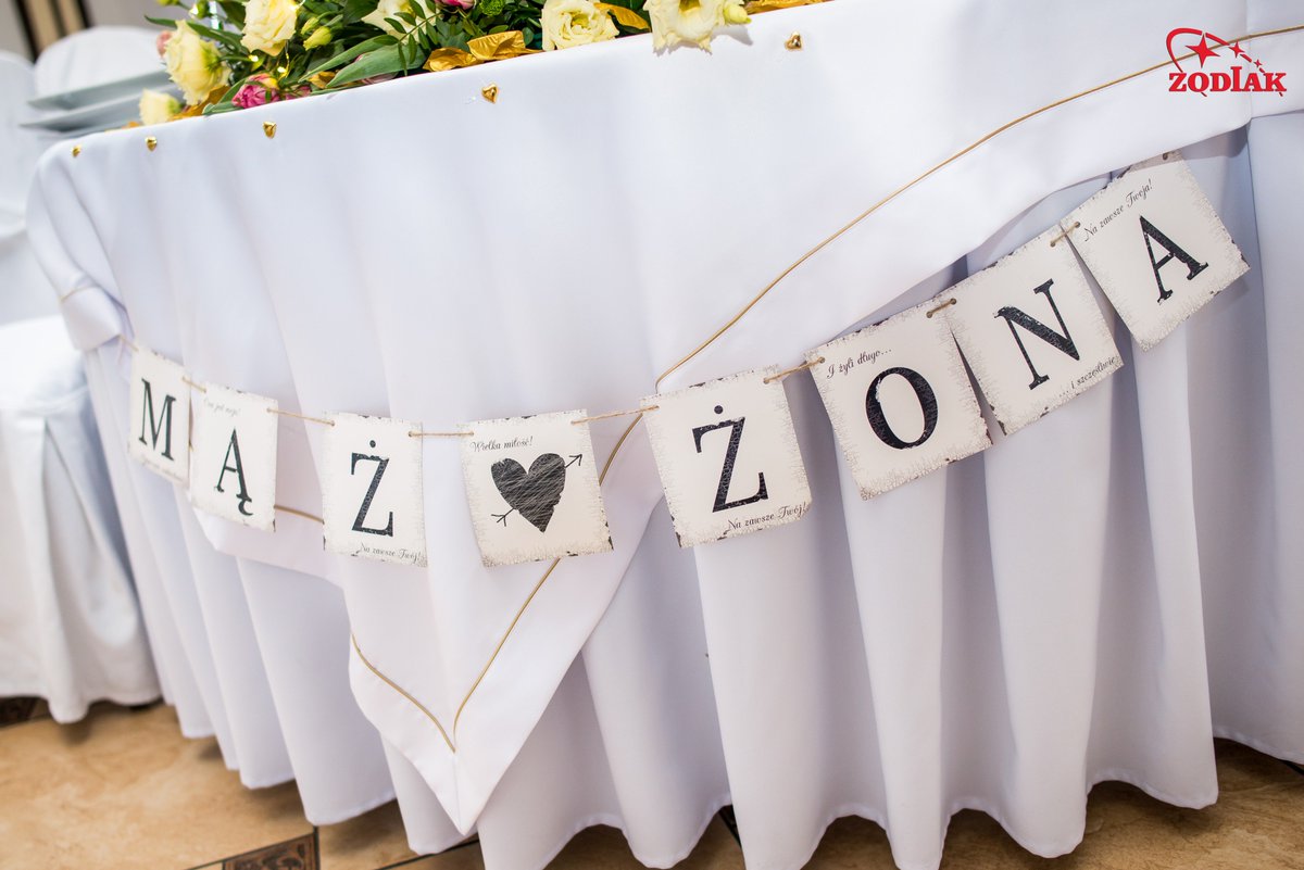 Szukasz wyjątkowej sali na swoje Przyjęcie Weselne⁉️👰🤵
Pomożemy w przygotowaniach i dołożymy wszelkich starań, aby najważniejszy dzień w życiu stał się dla Was idealny i niezapomniany! <3

💘 zodiak1.pl 💘

#weeding #decor #happiness #wesele