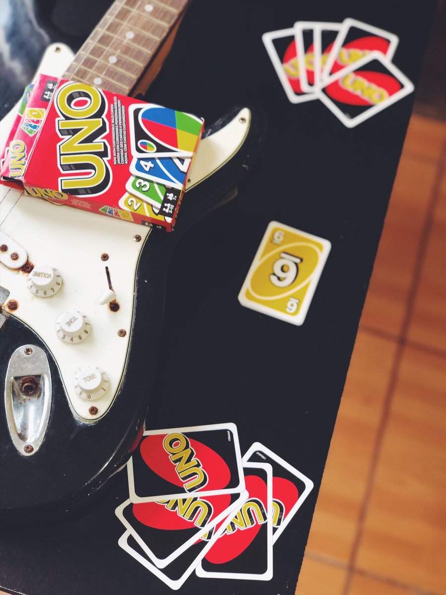 AdelineMx's tweet photo. Adeliners 😍 las retamos a unirse al  #UNOChallenge y subir una foto original y divertida donde jueguen UNO, inviten a sus amigos y ganen un KIT sorprendente! 🤩 chequen esto https://t.co/jVX8qVLu67 https://t.co/wssUNIOxLA