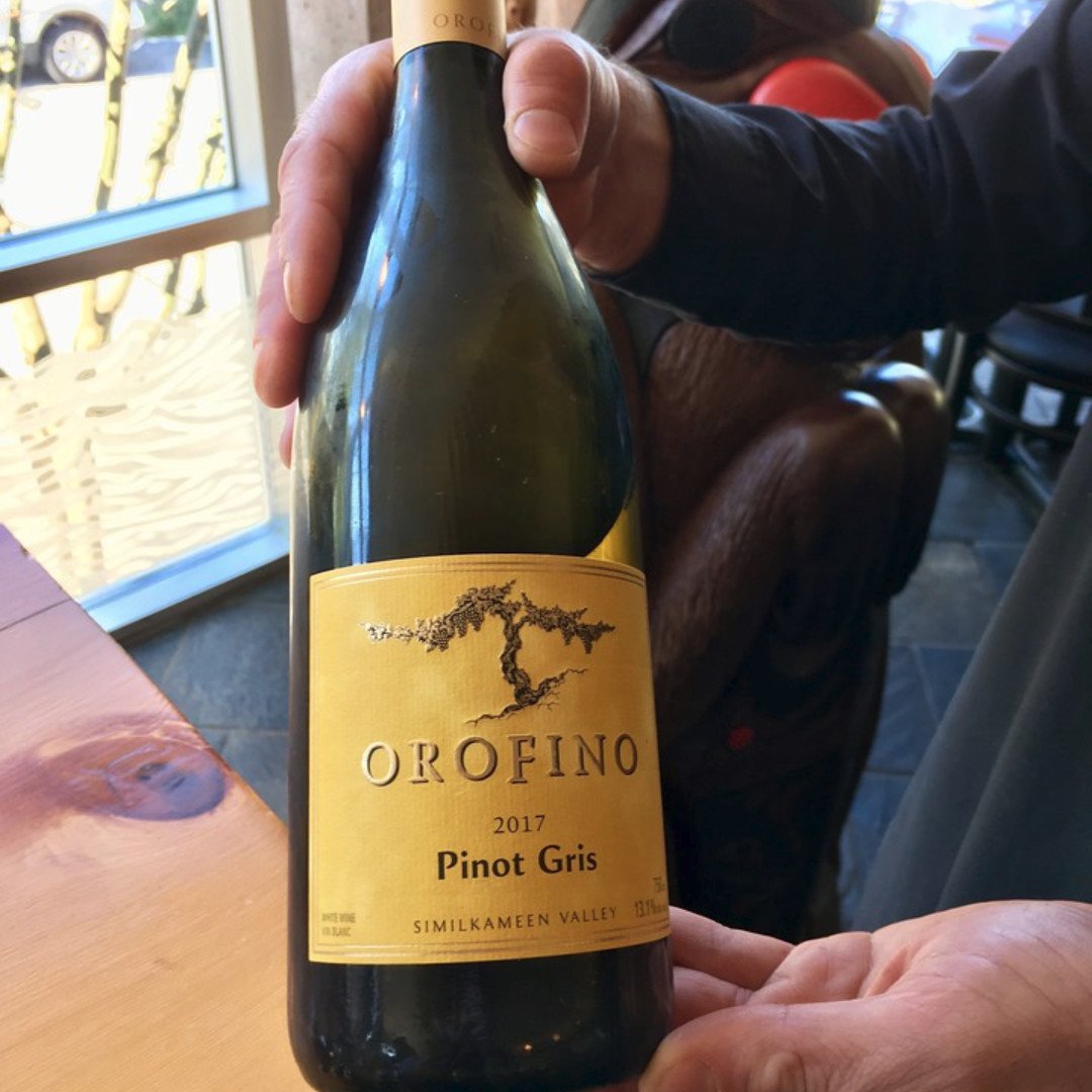 Our guests enjoyed #bcwinemonth by sampling <a href="/OrofinoWinery/">Orofino Winery</a> Pinot Gris at <a href="/sobotofino1/">sobotofino</a>.  What a lovely pairing with a killer fish taco!     Book a tour now at tofinofoodtours.com
