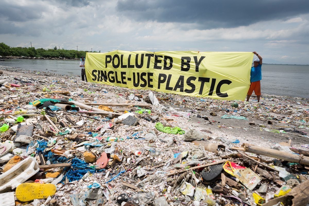StopOceanPollu2's tweet photo. Our oceans are being polluted more and more everyday and will continue to do so unless we end pollution! Stop using single-use plastics!!! #magsagape19 #oceanconservation #pollution #oceanpollution #saveouroceans https://t.co/9TedbZToBJ https://t.co/wukCy7uRWI