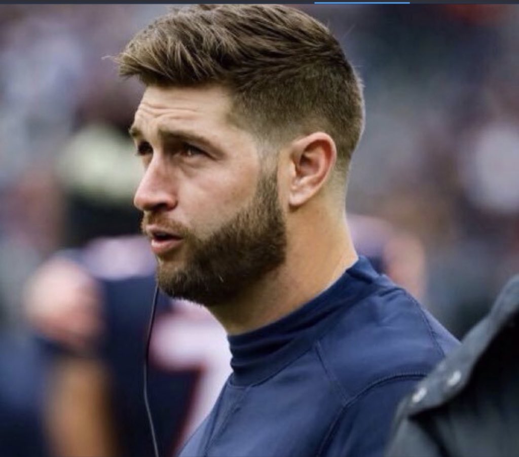 LADYLUVSDABEARS's tweet photo. Today is his birthday! #JayBae https://t.co/Ead66kw0Dg
