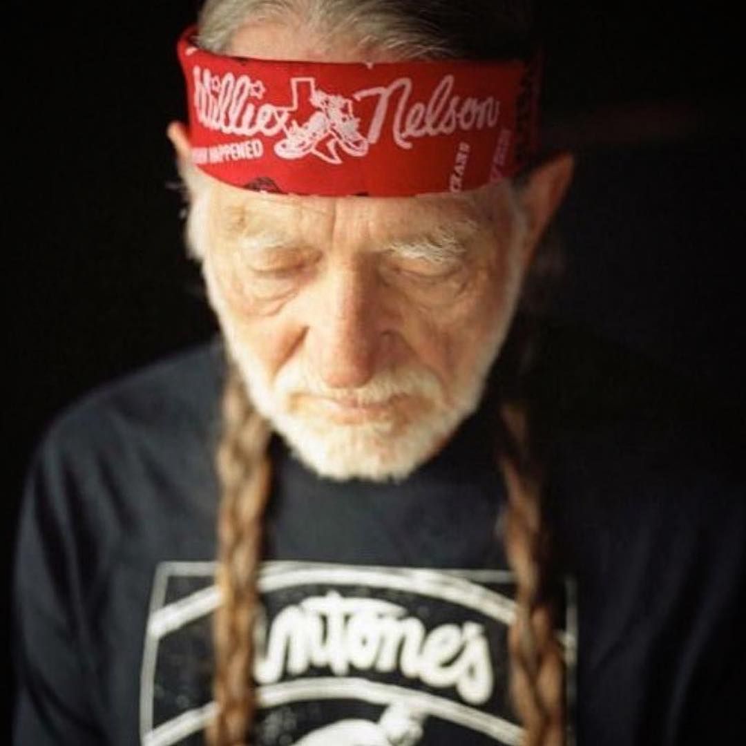 Wishing a happy birthday to the great Willie Nelson! 