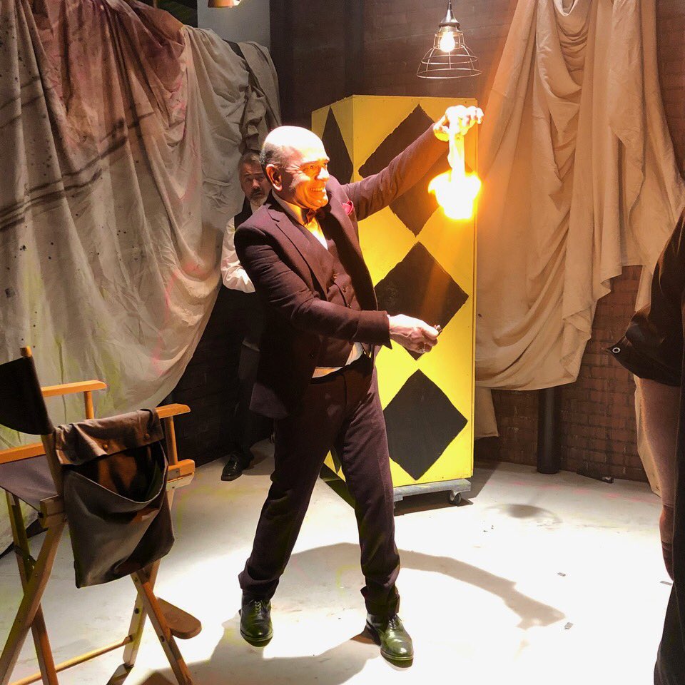 PicturesMercury's tweet photo. When you give @robertpicardo flash paper... #filmmaking #magic #flashpaper #startrekfan #vaudeville #behindthescenes🎬 #pyromaniac https://t.co/KbMme2lLs1
