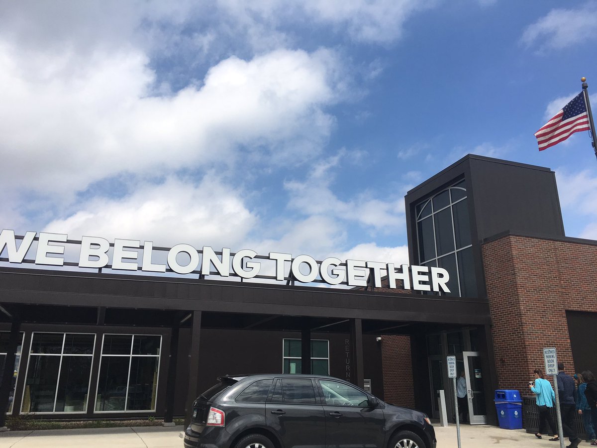 RenwaOriginal's tweet photo. We Belong Together ... Arlington Hill Tech space #mnitem #makerspace https://t.co/ILTPYTzHaV