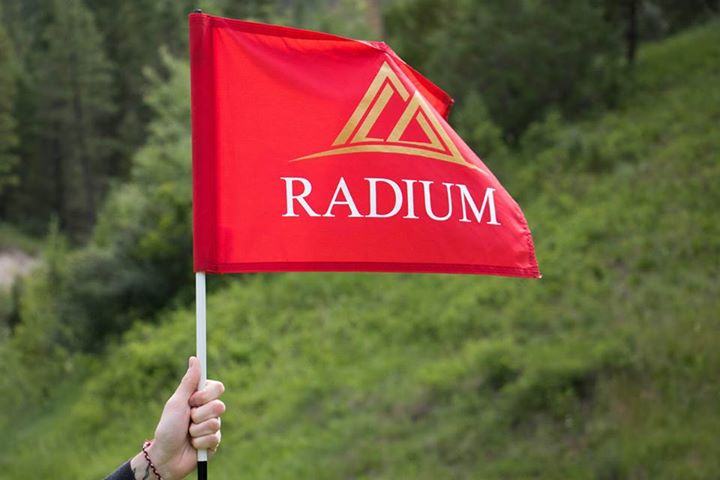 Considering a golf tournament for your upcoming event, team-building function, fundraiser or party? Have it here! Our #RadiumCourse and #SpringsCourse are the most scenic (and fun!) courses in BC, and our events team will make it an awesome day. https://t.co/UWneSMpy0F https://t.co/3R1meg0SWF