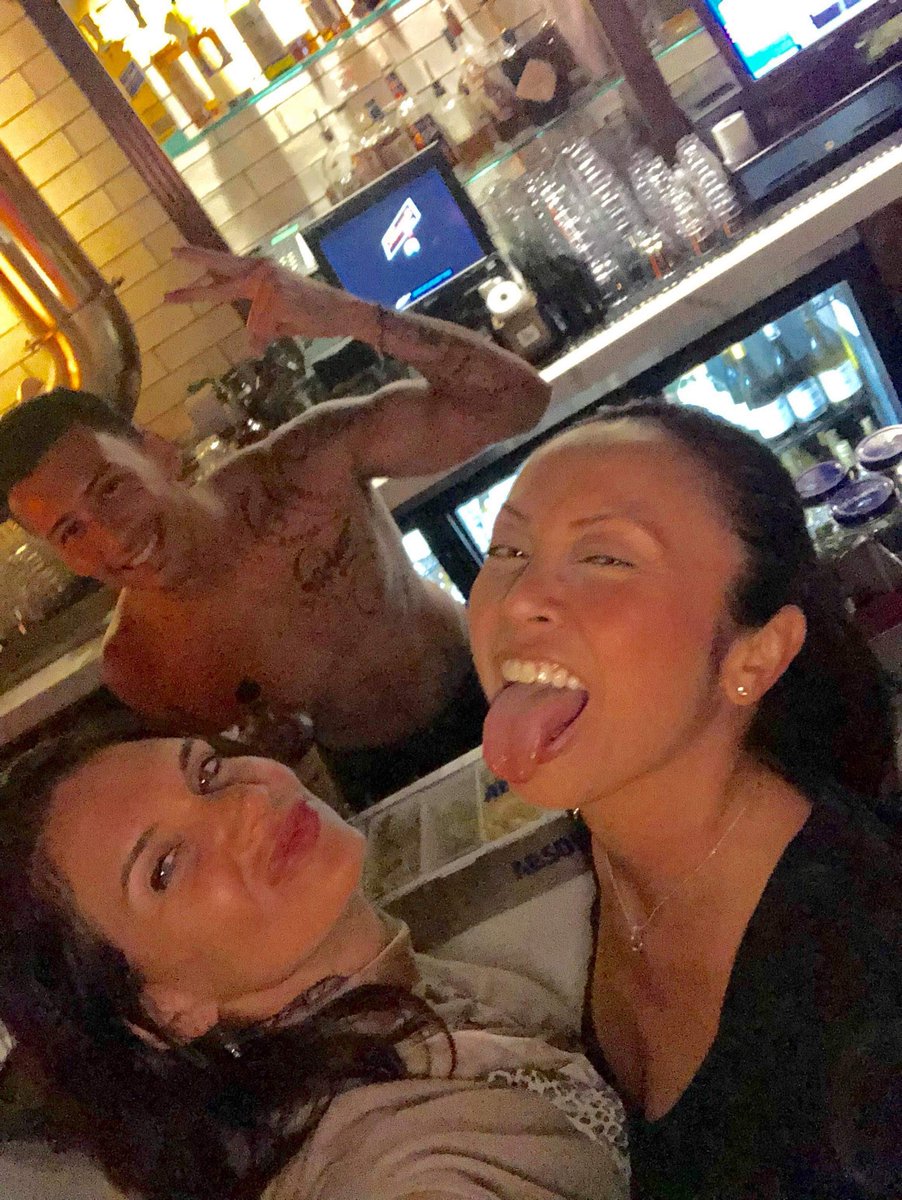 WeHo bartenders are definitely not bashful. 😲

#Roccos #WeHo #LA #toplessbartender #greatDJ #dancetilyoucant #SundayFunday