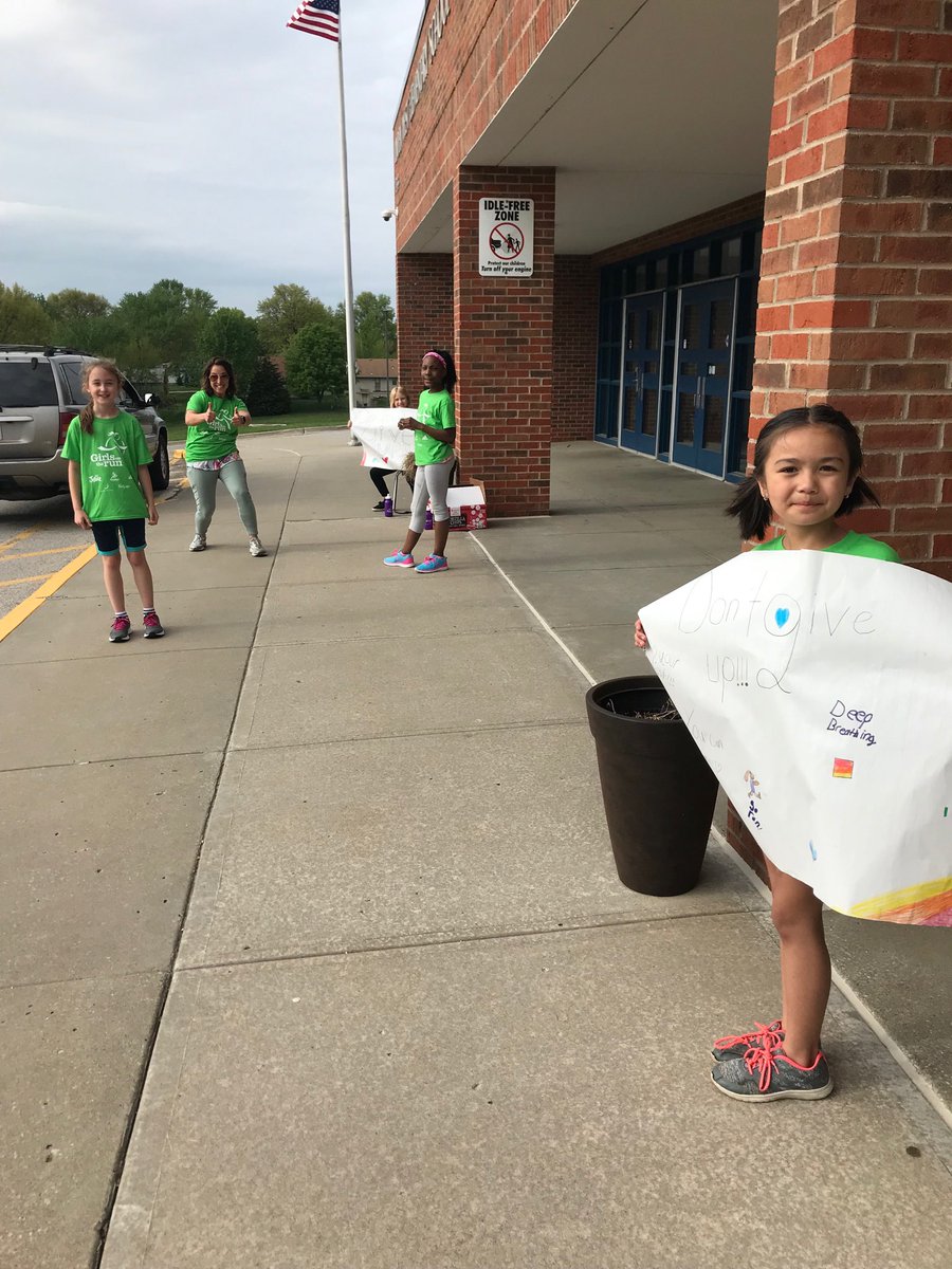 heather_aft's tweet photo. Our girls practiced for our big 5K today. They did an amazing job while encouraging each other to keep going. #lwpawpride #lwnkcsd #girlsontherunissomuchfun https://t.co/g60TKPZvne