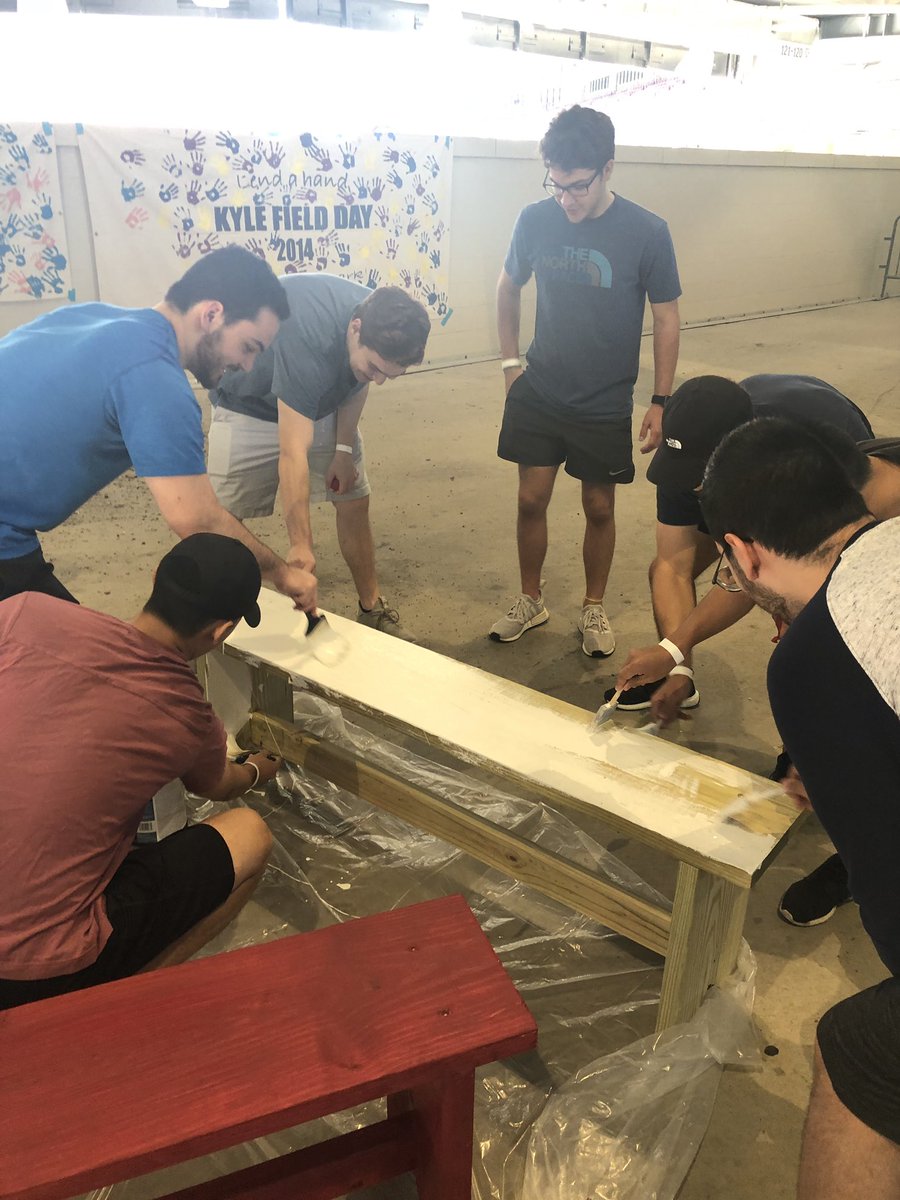 BESTtexasam's tweet photo. Some BEST members and officers were out at Kyle Field Day on Saturday doing some community service for local non profits! https://t.co/hfiqUKa7vc