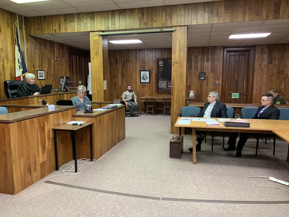 mEdia_creates's tweet photo. HAPPENING NOW: William Grothe, the man accused of driving a semi that rear-ended a van and killed a 2-year-old girl near the 99 mile marker on I-80 in 2017, is in Madison Co. for his sentencing hearing. #IAlaw https://t.co/NTm5s1Qky9