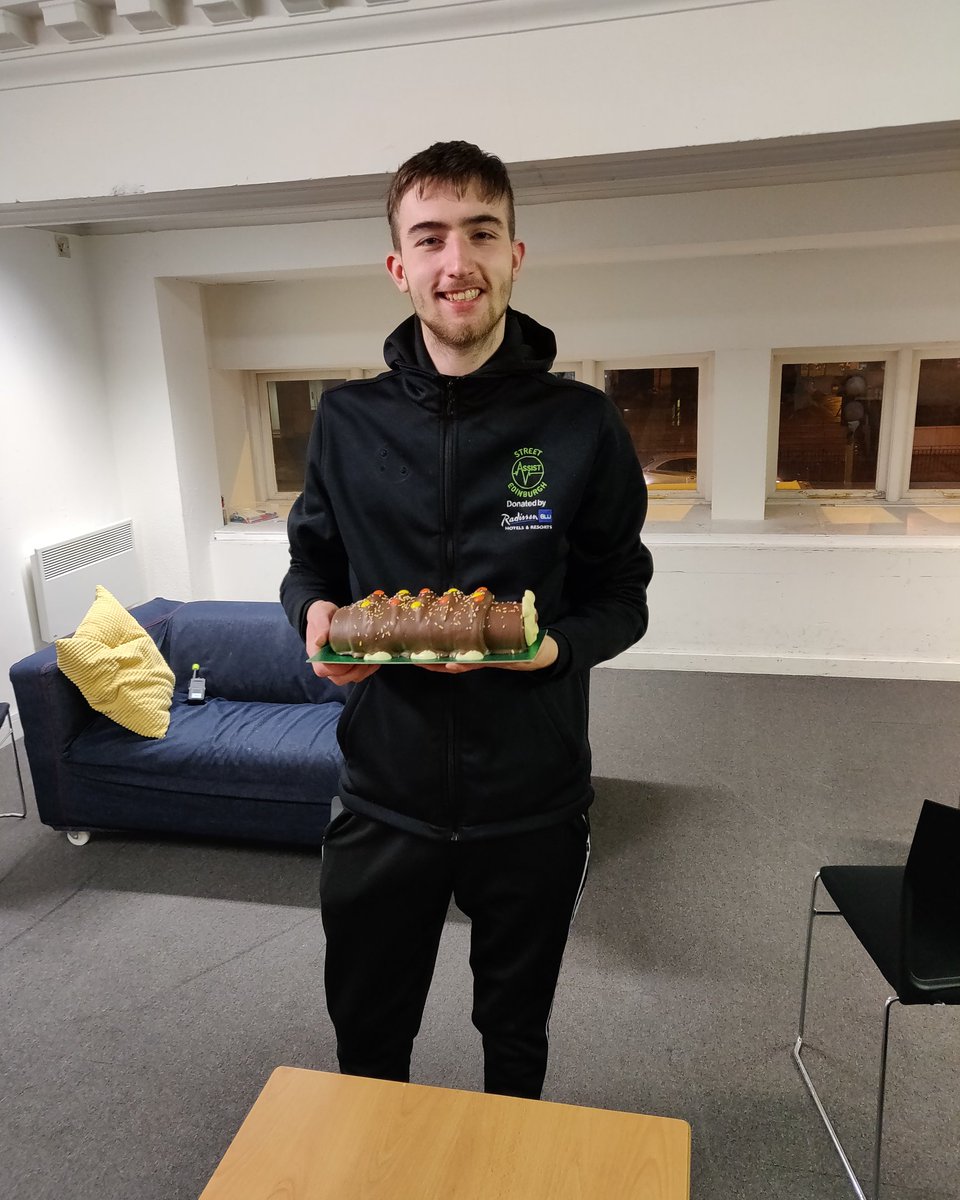 StreetAssistEdi's tweet photo. On Saturday we said goodbye to one of our long standing volunteers Anton, who has volunteered with us for the past couple of years. He's off to Canada to take on a new job and enjoy the next chapter in his life! We wish him all the best for the future👋. #EnjoyTheCake https://t.co/sUmcLcqoGP