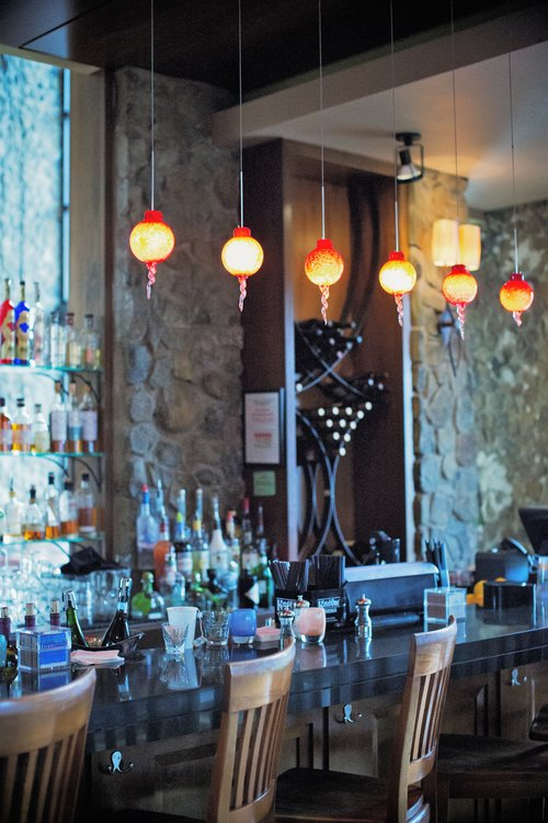 CaveBResort's tweet photo. We commit ourselves to give our guests the very best, which is why the ingredients used in our restaurant are purchased locally. Take a look at our menu to see what incredible dishes you can soon enjoy: https://t.co/Frl5xEWKKM https://t.co/omZv1Ll9bO