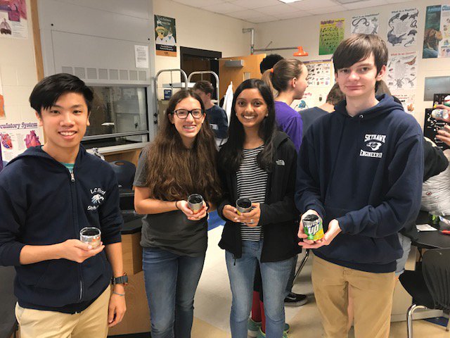 MsLucasLCB's tweet photo. LCB students continue to CHANGE THE WORLD!  Check out pics from work at the food bank and LCB's newest club: Ecology! #oneCCPS, @lcbirdprincipal , @UMR_grad81 https://t.co/xCZYvGC3aF