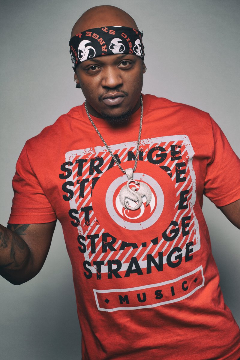 StevieStone09's tweet photo. #STRANGENoizeTour2019 with @MadChild57, get your tickets at https://t.co/BNPA6IMSMB!

Upcoming Dates:
5/1 - Springfield, MO
5/4 - Fort Worth, TX
5/7 - Gainesville, FL
5/8 - Melbourne, FL
5/9 - Jacksonville, FL

#StageKillers #IJustWantToBeGreat #HimmiHyme #StrangeMusic #TeamStone https://t.co/BO0mODbGnm