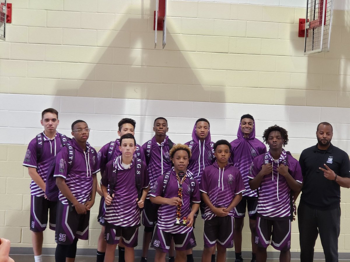 MK_CoachDP's tweet photo. With a culmination of 7th, 8th and 9th, these group of young men came out to play. Playing in a 9th/10th graders. #mightykings finish in 2nd place after coming back from a 7pt deficit fell short of taking the lead in the last min and losing by 3. #mk4life #ballislife #P.R.I.D.E https://t.co/weG4h8BPuM