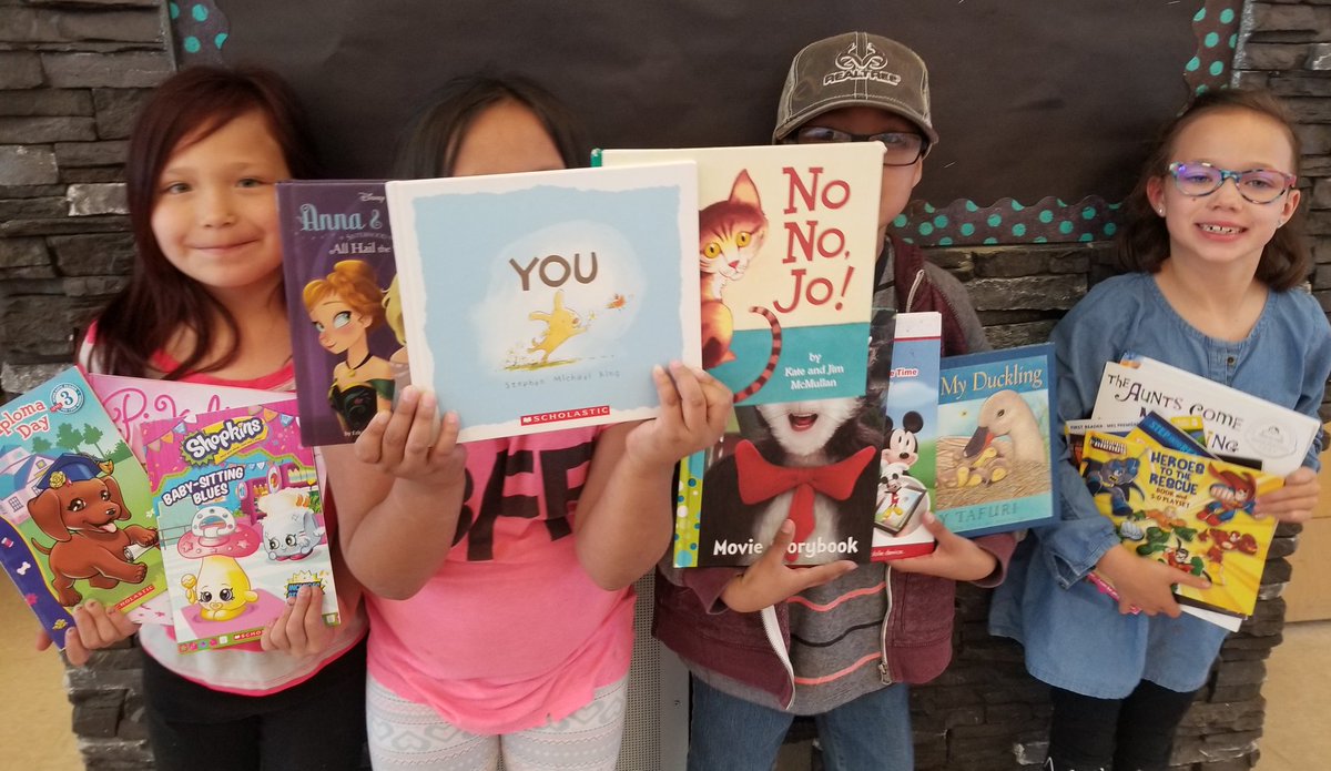 Many thanks to the folks of Cochrane who donated over 200 books to our reading program. Everyone is going home with a handful of books! 📗🐛♻️ <a href="/NakodaSchool/">Nakoda Elementary</a>  #readingiscool