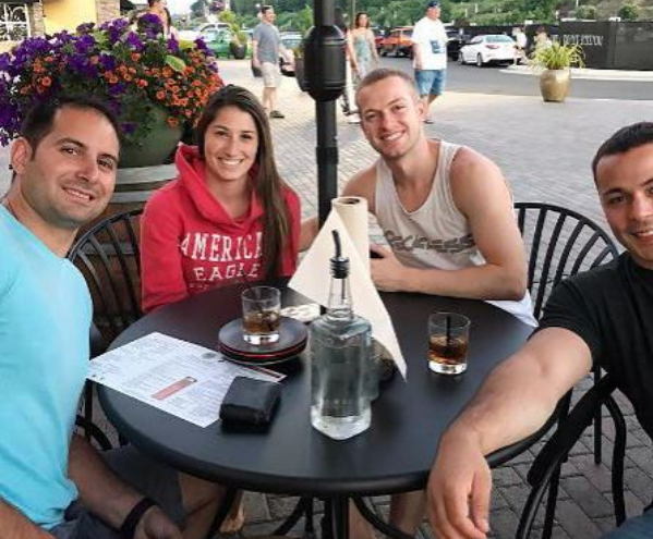 stack571's tweet photo. #Spring is in full bloom and it's the perfect time to enjoy amazing #food and great #weather on our #patio! Don't forget to tag @stack571 for a chance to be featured on our #socialmedia pages!
#stack571 #stack571burgerandwhiskeybar #outdoordining #WashingtonState #burgers https://t.co/RpkLePjAtX