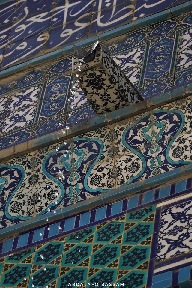 CraigCons's tweet photo. The Dome of the Rock in the Old City of Jerusalem is absolutely gorgeous. Check out these awesome pictures by Abdalafo Bassam, a Palestinian photographer, as the Dome was being cleaned in preparation for the holy month of Ramadan. Pictures like these make one say “Alhamdulilah.” https://t.co/065Ch2jHAA