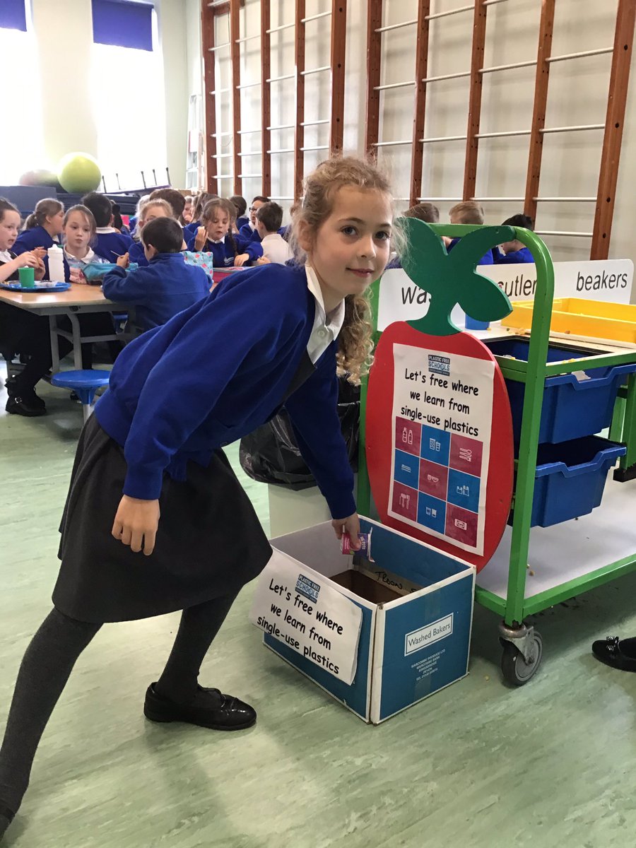 We’re collecting single-use plastics during lunchtime to investigate how much plastic is used in packed lunches. <a href="/sascampaigns/">Surfers Against Sewage</a> #plasticwaste