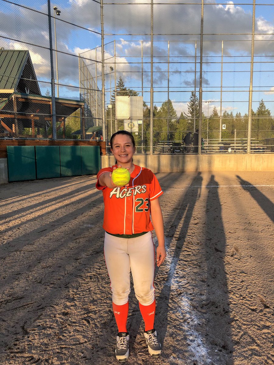 acerslott's tweet photo. First games since November: ✅
5-1 record
.496 team average
65 runs
70 hits
12 doubles
3 homeruns (Leilanie with a solo shot to center)
Only 15 runs allowed by our pitchers with 19 strikeouts https://t.co/QCXAkLyAUD