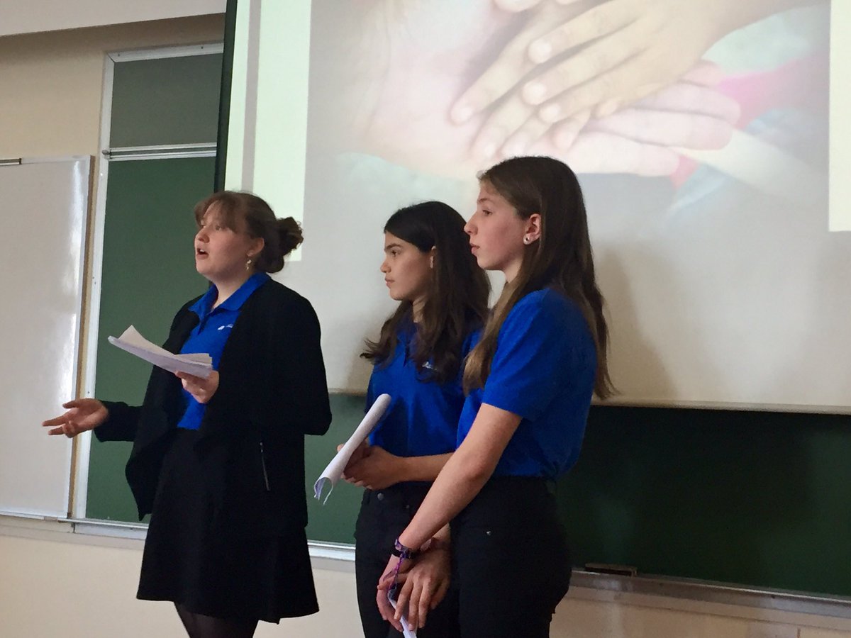 CGFeuillet's tweet photo. Beau projet porté par Athena, Thaïs et Harmonie, élèves au #CIMF de #Montréal qui vont le présenter aux #Olympes de la parole : donner accès à la #lecture pour lutter contre la #pauvreté et faciliter l’autonomisation des #femmes 👏👏👏
Avec vous de tout ❤️ #JamaisSansElles https://t.co/BayIK7Kq9C