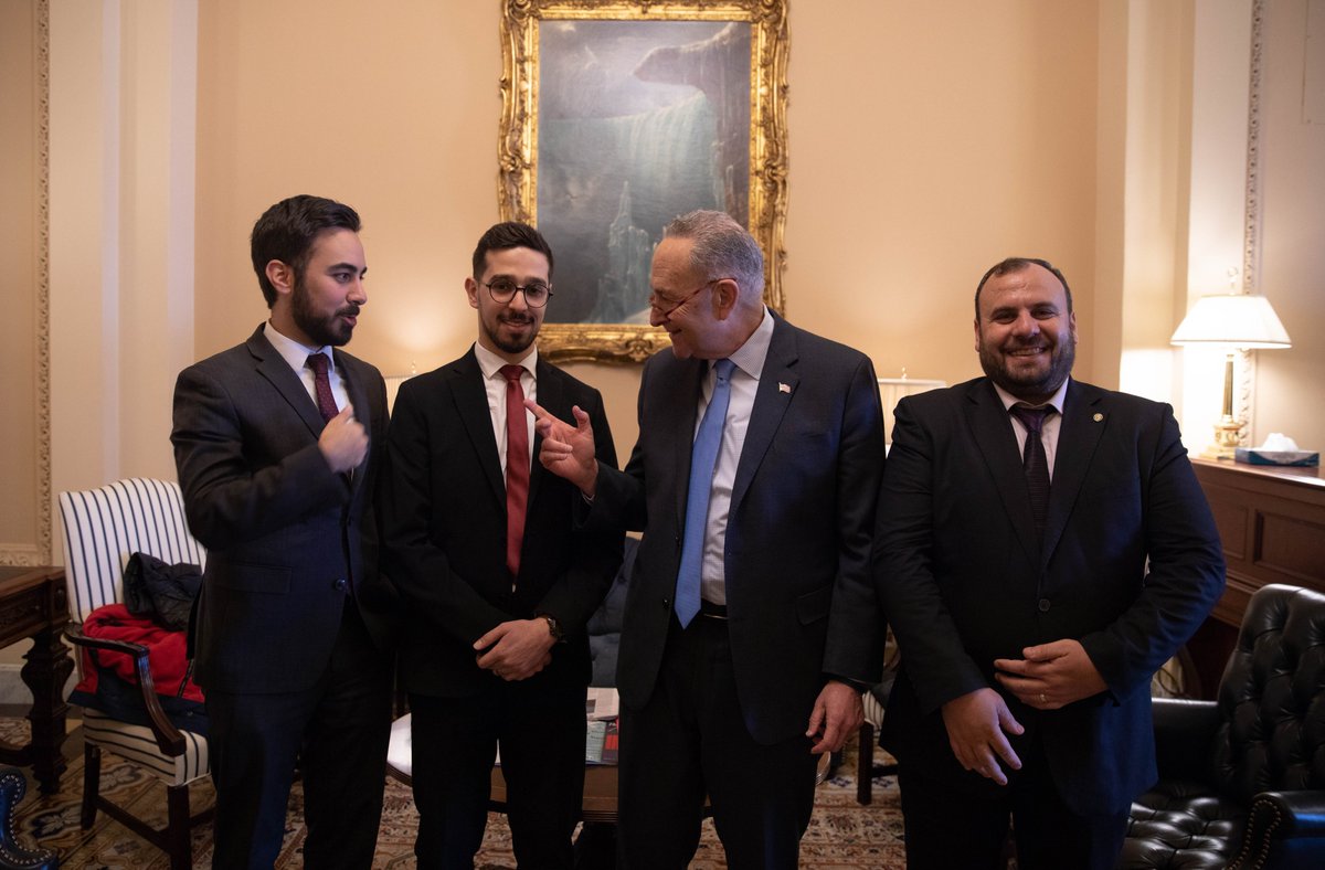 Senator Schumer meets with White Helmets. (Photo by the Senate Democratic Media Center)