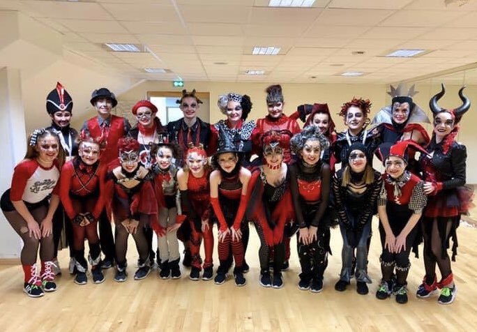 harmonyonice's tweet photo. What a week! We are very proud of all of our skaters. They left their hearts on the ice in Epinal. Congratulations to our Seniors for their Bronze medal, Juniors for their 5th place finish, Adults for their Bronze medal our Novice team for their 4th place finish! Safe travels💚🇺🇸 https://t.co/uLX47wYEpt