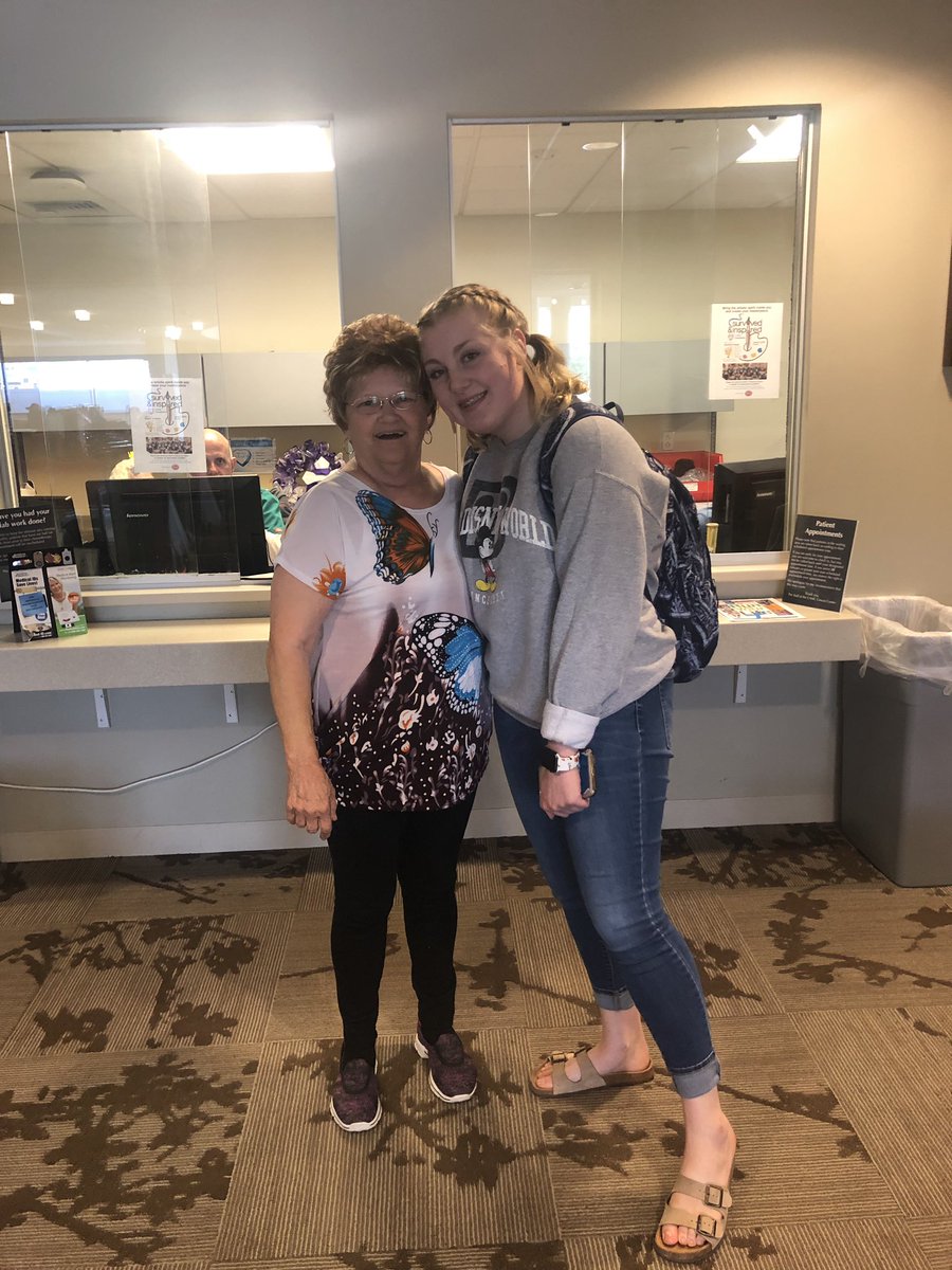 twinkl_twst's tweet photo. Today was my Mawmaw’s last day of chemo ❤️❤️ #WeBeatCancer https://t.co/w85FRIJzKv