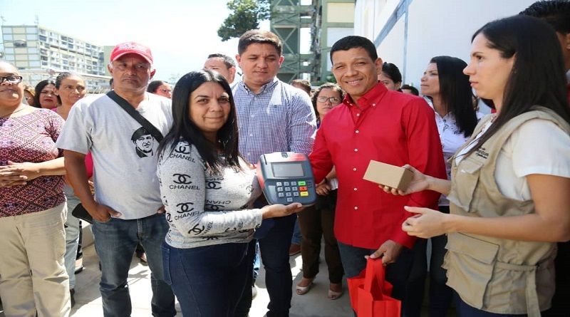 VTVcanal8's tweet photo. Más de 189 mil habitantes del 23 de Enero se beneficiarán con Banca Comuna Digital del Banco de Venezuela https://t.co/NoOUgGuWA6

#ProducirYConstruirParaVencer https://t.co/EBk8q01f6B