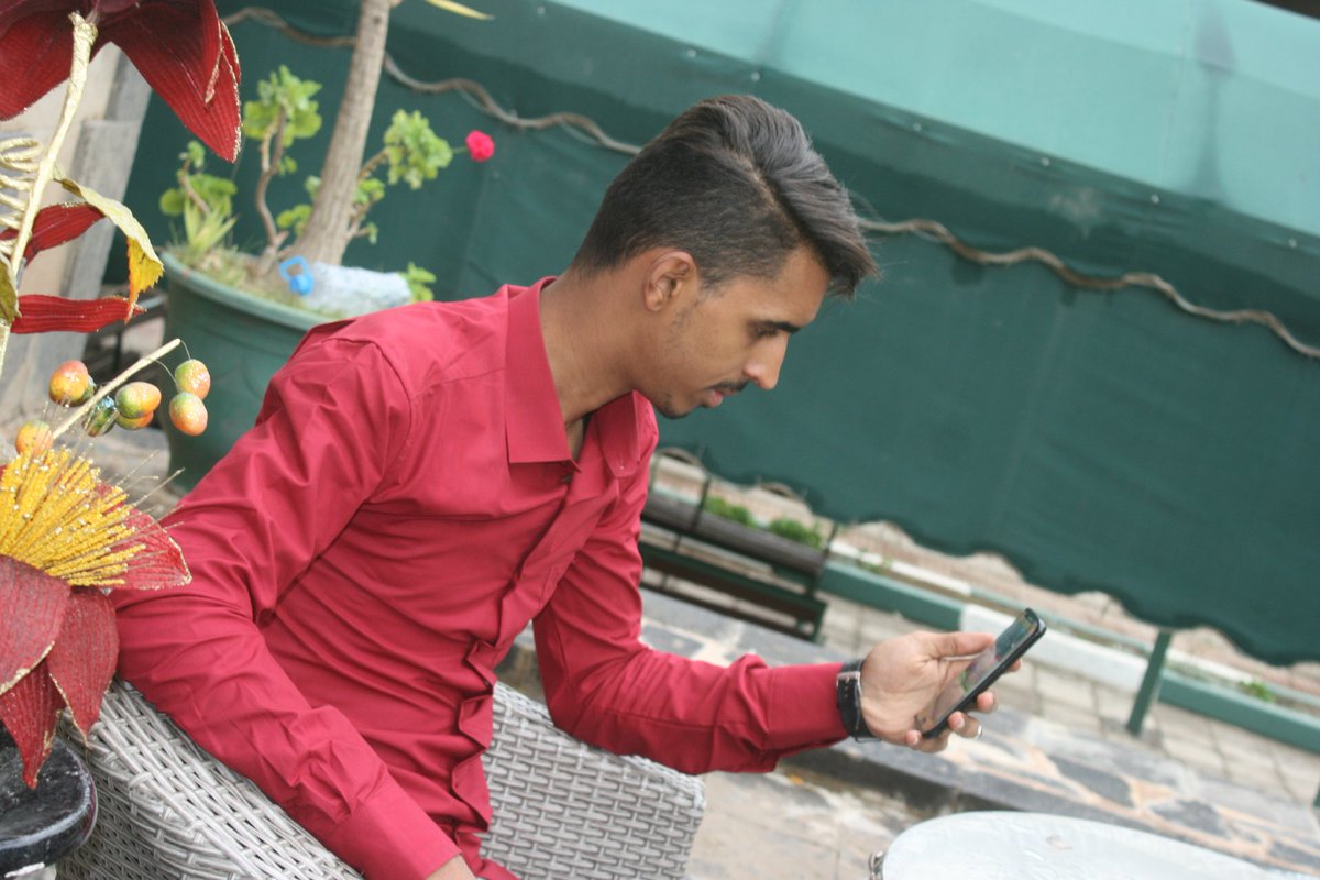 لَأّ تٌـنِتٌـضًـر مًنِ أّحًدٍ أّنِ جّـمًيِّلَ فُـقُطِ کْنِ وٌأّثًـقُ مًنِ ربًکْ😎