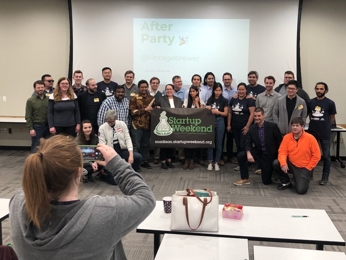 MoCheeks's tweet image. Simply awesome to see the entrepreneurial energy that comes together for these @SWMadison weekends. It was an so fun to be a judge this year. Keep up the good work Madison! #swmadison