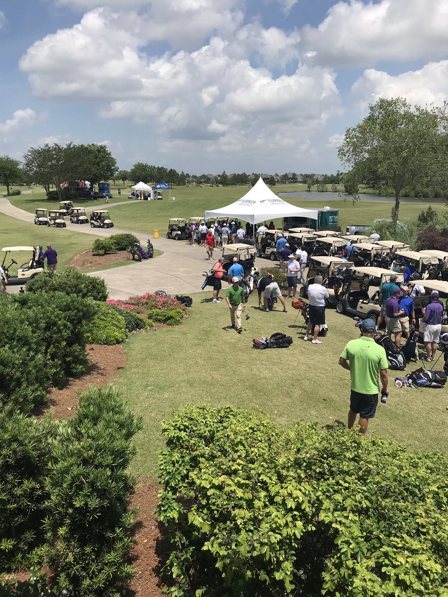 DavidSauls's tweet photo. Thx to @LAChemAssoc #LAMP Scramble @GeoEngineersInc & clients @UClubBR home of #LSUGolf @TurnerInd & #Robertos ahi tuna nachos #topchef #GeauxLow #bootup https://t.co/nWll5U9wn7