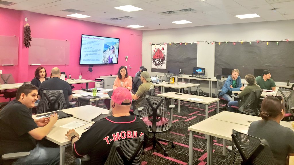 mandsmind's tweet image. Kicking off another group of Career Advantage Rock Stars! #famousfordevelopment #JeffersonStrong 
@UKnow_Adolph @rupaynattn2me @NicholOoo @Barbon505 @JoshMacDonald12 @NancyHillPCC