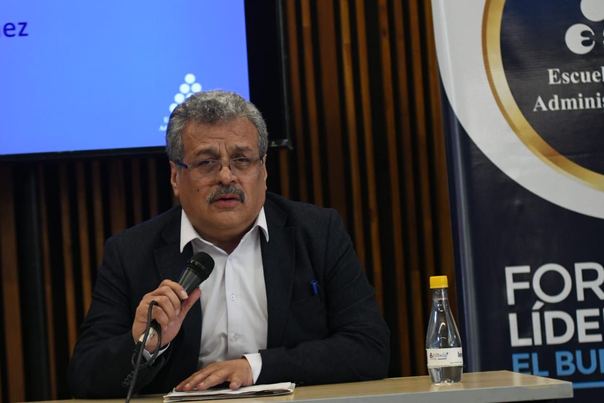 ESAPOficial's tweet photo. A esta hora en corferias inicia el conversatorio el Bicentenario: Reflexiones desde la Administración Pública y los Derechos Humanos. Por Jacinto Pineda, Santos Beltran e Ivan Marín. #EsapFilbo #TodosSomosEsap https://t.co/OfTwBZqsLD