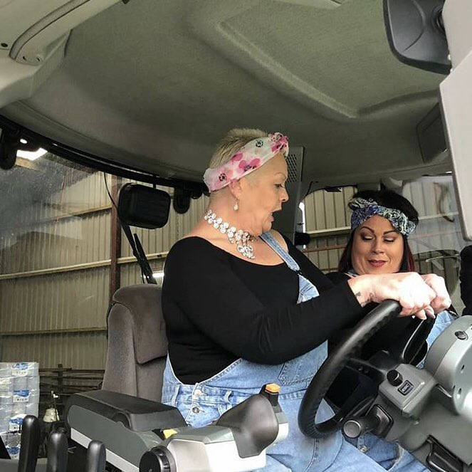 Caption this! 🚜👩🏼‍🌾👩🏻‍🌾

#CaptionThis #curvybridesboutique