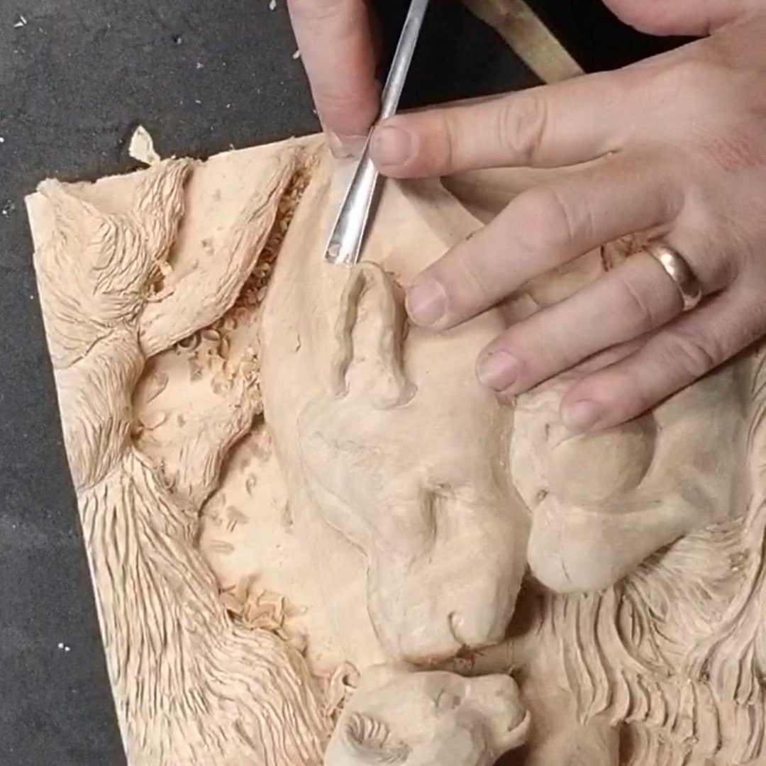 Madcarver00's tweet photo. Title: Lion Family
Nearly Done. Become a Patron:
https://t.co/6cGehP2DDb
#magicalrealism #lions #Wildlife #Bigcats #woodsculpture #howtocarve #woodworking #woodcarving #sculpture #lioncub #lioness #king #artcollectorsoftheworld #kunstwerk #artcritic #artLA #artwatcher https://t.co/WGF8lbJxjC