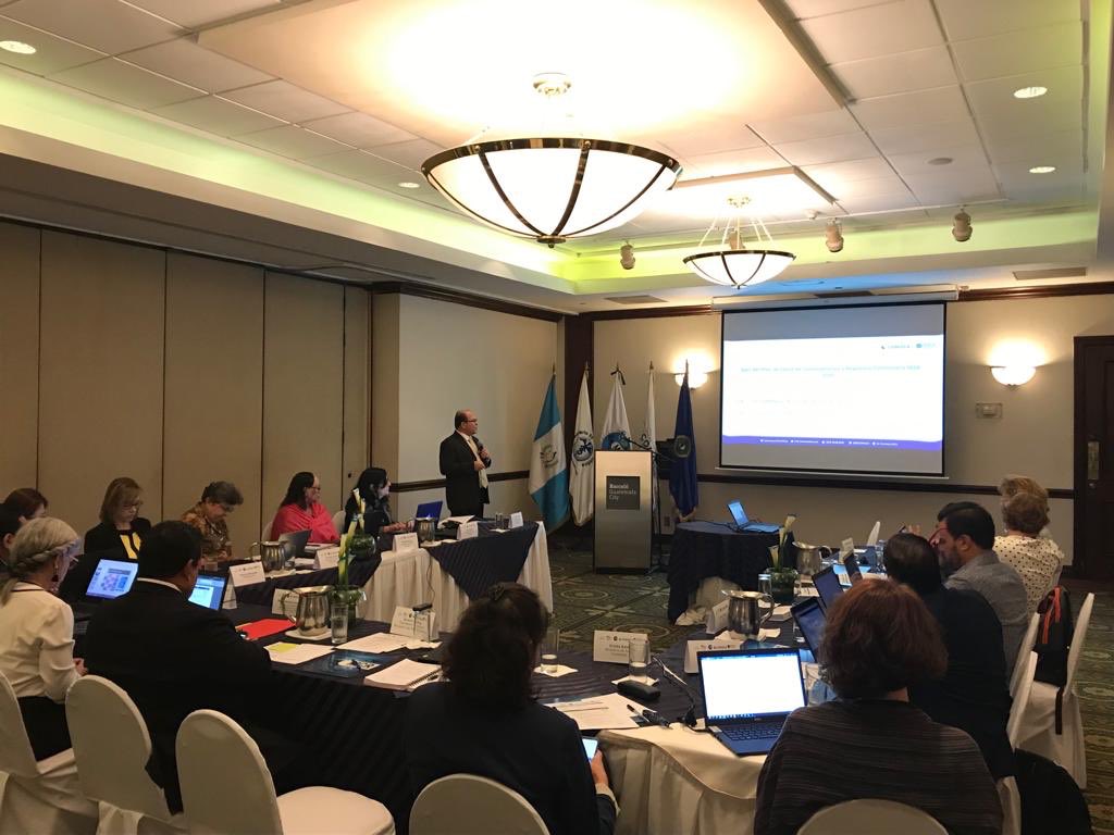 COHEPHonduras's tweet photo. En Guatemala, se celebra la reunión plenaria del MCR, con el objetivo de consensuar los acuerdos para el cierre de brechas en la implementación del Plan Estratégico Regional de #VIH y estrategia regional de sostenibilidad de la respuesta al VIH #FEDEPRICAP #HONDURAS #COHEP https://t.co/RY8nGBXJx3