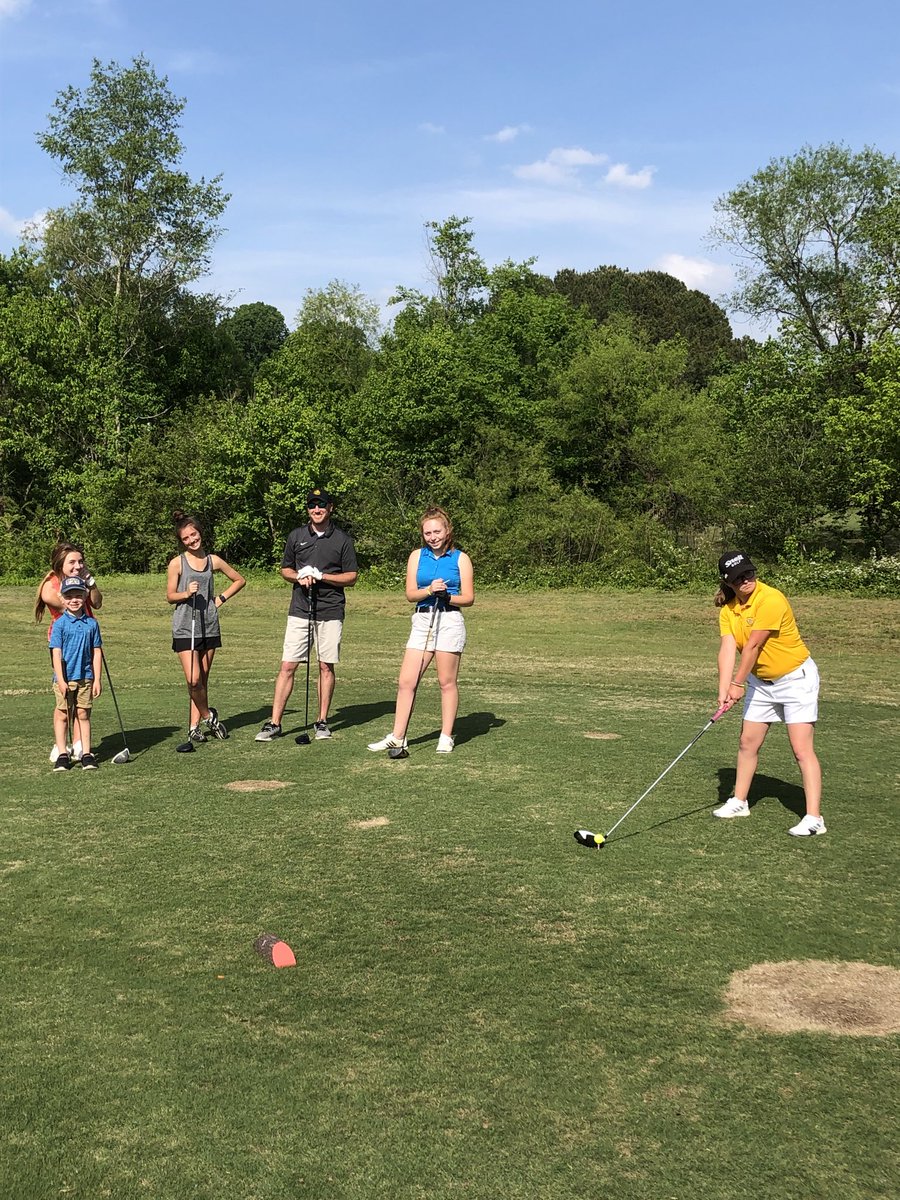SequoyahGGolf's tweet photo. Lady Chiefs preparation for Area Tournament ⁦@mhopeb3⁩ ⁦@abigaillbruce⁩ ⁦@TheErinPeters⁩ Shannon Mclaughlin and Cooper.. Good Luck Lady Chiefs!!! https://t.co/G0I1Zmb04U