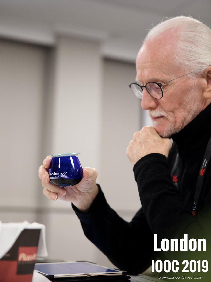 aceitesolive's tweet photo. ¡Medalla de Oro en "London Olive oil Competitions"!

Nos acaban de comunicar que nuestro AOVE ha sido premiado con oro en nuestra participación modalidad “Quality”. 
Este premio se suma al obtenido recientemente en Grecia. Athena Internacional Olive Oil Competition 2019 (ATHIOOC) https://t.co/57rBo433cC