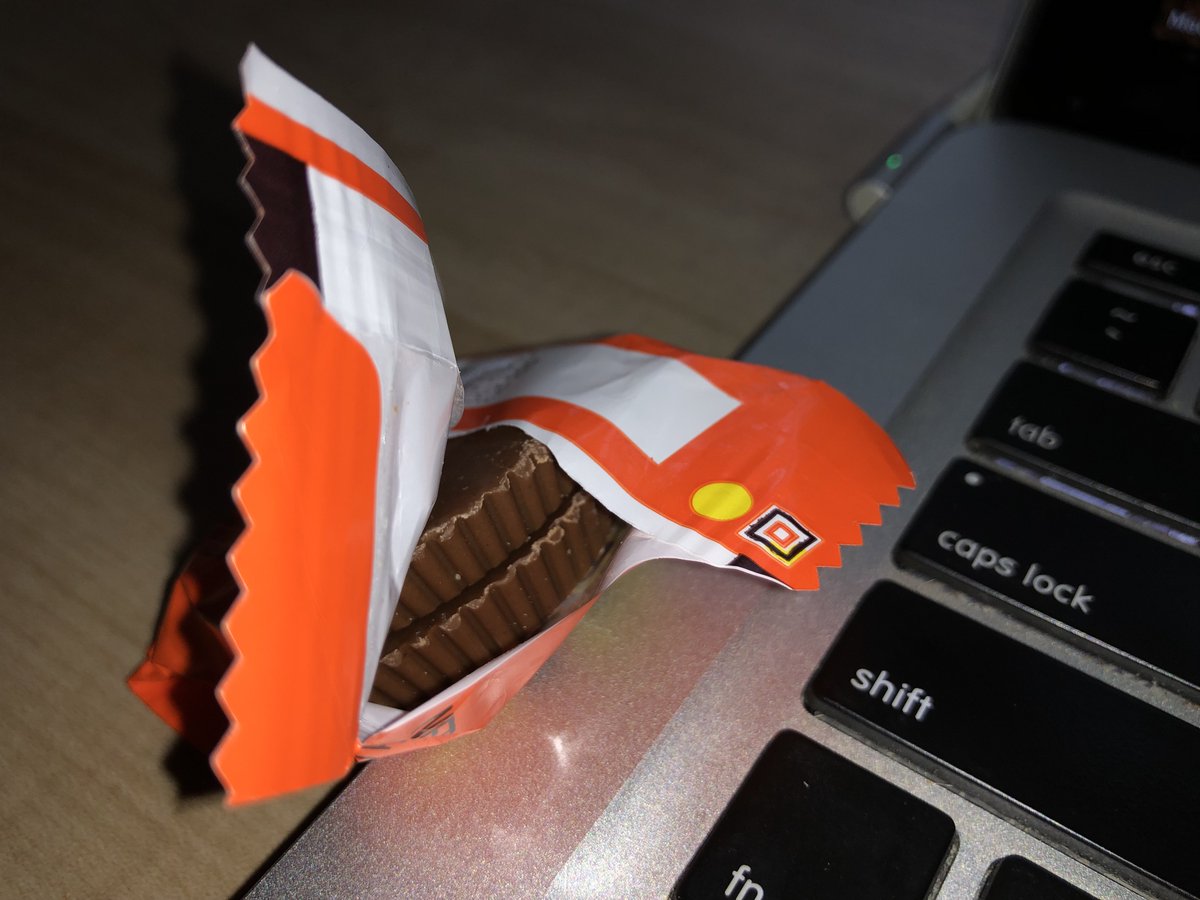 JenMarsikFriess's tweet photo. Uh, oh, @reeses! This pack of thins is mighty thick! https://t.co/EEJ083QSZK