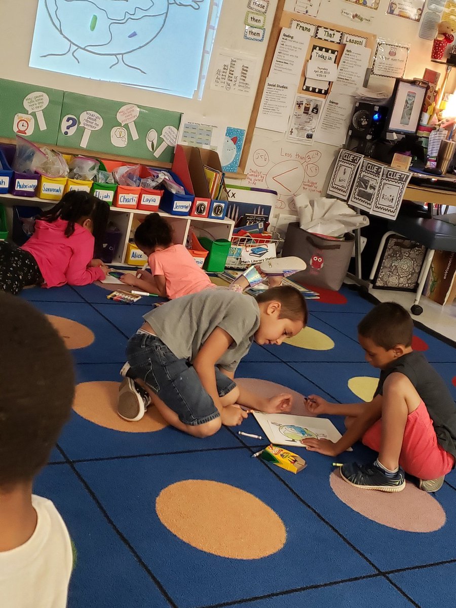MrsEdkind's tweet photo. Fun Friday includes Reading with Mrs. Brownโs 2nd grade class! @LamarElementary @angelabrown0034 #betheone #IAmLamar #IAmWfisd https://t.co/NpINcljvYT