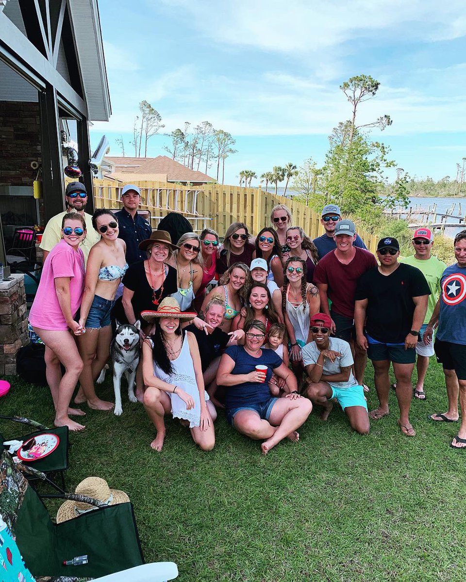 AHargaray's tweet photo. could be bias, could be the piñata full of mini shots, but the best 21st birthday ever definitely goes to this girl  🙋🏽‍♀️🥳🍻🥴 #fiestawithAnnaliketheresnomañana https://t.co/w9mHYvIcR4