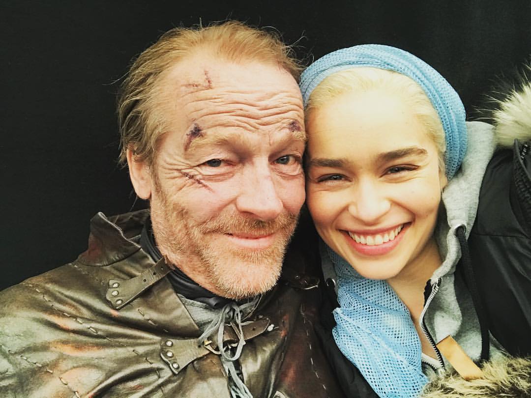 ScreenMix's tweet photo. الممثلة أميليا كلارك عبر الإنستاجرام: "انت ببساطة الأفضل، أفضل من الباقين، أفضل من أي أحد، أي أحد قابلته". https://t.co/YgaqHvEk4n