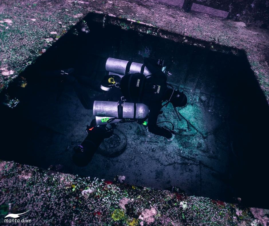 MantaDiveGili's tweet image. At some point in every scuba diver’s life, you gaze into the abyss and think, I wonder what’s down there....

With tech diving - there's no need to wonder. 

loom.ly/Drvcjxw

#techdiving #techdivers #TDIdivers #scubadiving