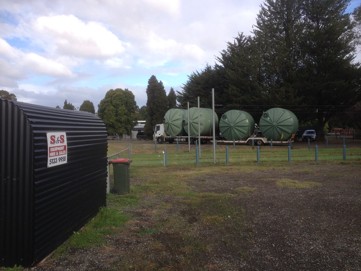YallournNorth's tweet photo. Some brand new water tanks for #MonashHall and #McGregorReserve thanks to a grant from #LatrobeCityCouncil https://t.co/Q8y2rBC0ZY