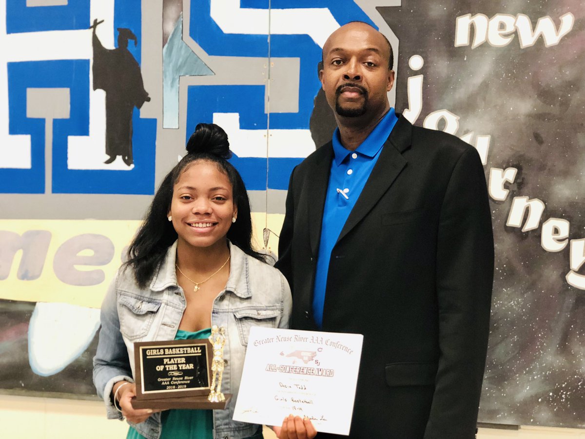 Jamestodd_Jr's tweet photo. Congratulations to Asia Livingthelife Todd @hoopersgalore_ for being selected as the 2018-2019 Greater Neuse Conference “Player of the Year” for back2back years!! #AllAcademic #AllConference #ConferencePOY #AwardsNight #4YearLetterman https://t.co/cYcv3g8MQ0